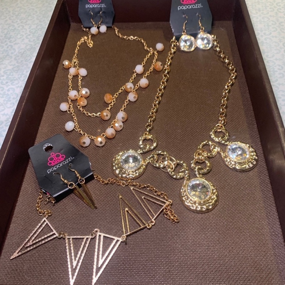 10 display pieces jewelry bundle -paparazzi #123
